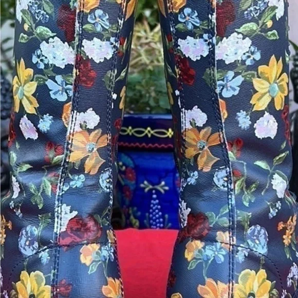 Dr. Martens Slate Gray Blue Floral Tall 14 Eye Lace Up Darcy Boots - Picture 9 of 11